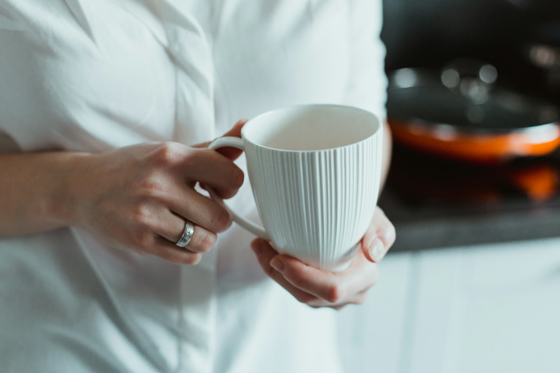 Self-care and reflection in early motherhood